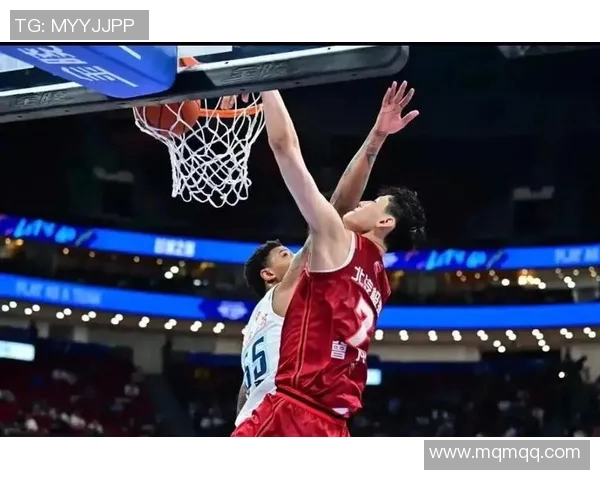 曾凡博引领青岛国信崛起CBA新星展现无限潜力与未来希望